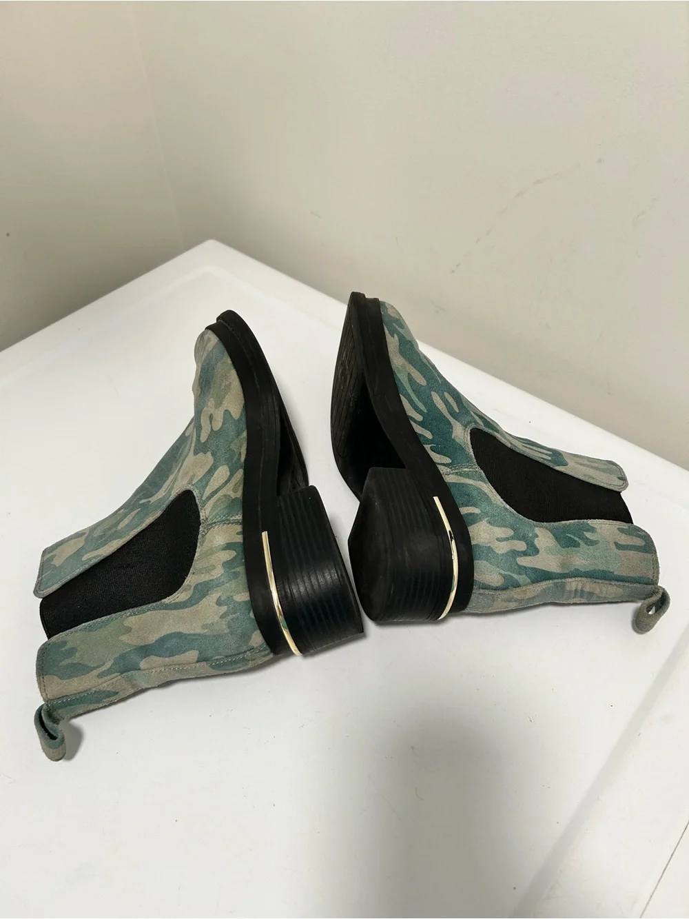 Kenneth Cole Levon Suede Chelsea Boots Blue Gray Camo Size 8.5 M